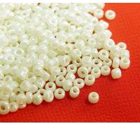 Tianyi-Lot De 1100 Perles De Rocaille En Verre De 4 Mm, 6/0, Perles Poney Transparentes, Mini Perles Rondes (Crème Opaque)