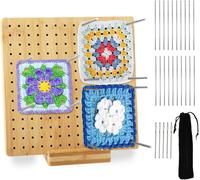 TIANYI-Planche de Blocage du Crochet - Planche de Blocage pour Granny Square 20x20 cm - Bambou Granny Square avec 20 Tiges, 5 Aiguilles en Inox et 1 Support - Accessoires pour Projets de Tricot et de