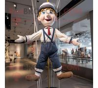 Tightrope Walker Personnage De Costume De Mascotte Redbrokoly Habillé Avec Une Chemise En Popeline Et Des Cravates Multicolore