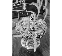 To Be Just: A Delphic Graft: A Handbook for Lawful Resistance Bilingual edition in Russian and English