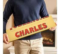 Toblerone personnalisée avec le nom - Personnalisez la barre Toblerone avec le nom de votre choix, chocolat au lait avec du nougat miel-amandes (XXL - 3.6KG)