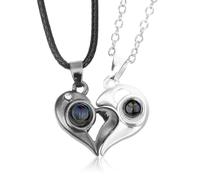 TOGEVAL Collier Magnétique Assorti Cœur pour Couple 1 Paire Projection 100 Langues « je T'Aime » Alliage Argenté Cordon Cuir Bijou Romantique Saint-Valentin Présent Amoureux