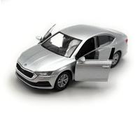 Toi-Toys Welly Voiture Miniature Skoda Octavia IV, échelle 1:39 / Longueur 12 cm, argentée
