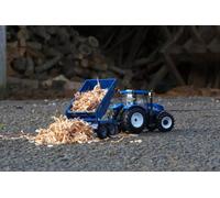 Britains Coffret L'univers de la Ferme New Holland T6 Tracteur & Remorque 1/32ème