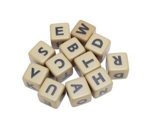 Topiky Jeu de Dés de Mots 12 Lettres, Jeu de Mots Croisés à 6 Faces, Dés Créatifs avec Lettres Anglaises avec étui pour Voyage, Camping, éducation, Divertissement en Famille