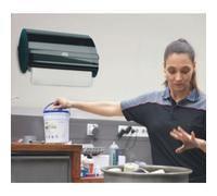 TORK Distributeur de papier nettoyant en petit rouleau, noir