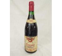 touraine - une bouteille de vin rouge 1982 - loire - touraine france