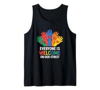 Tout le monde est le bienvenu dans notre rue, Gay Pride, drôle et inclusive Débardeur
