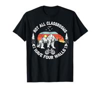 Toutes Les salles de Classe n'ont Pas Quatre Murs | Adventure Bear Homeschool T-Shirt