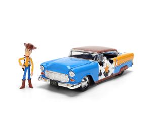 Toy Story Woody avec une Chevrolet Bel Air 1955
