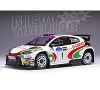 Toyota 2024 1/18 IXO