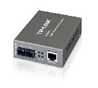 TP-Link MC200CM V5 - Convertisseur de média à fibre optique - 1GbE - 1000Base-SX, 1000Base-T - RJ-45 / SC multi-mode - jusqu'à 550 m - 850 nm - pour P/N: TL-MC1400, TL-SG3210XHP-M2 V2.6...