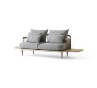 &Tradition Canapé Fly SC3 tissu hot madison 094 gris clair. structure en chêne huilé blanc et tables d’appoint