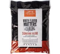 Traeger Grills Signature Blend Granulés de Bois 100% Naturel pour fumoirs et Grils à granulés, Barbecue, Cuisson, rôti et Grill, Sac de 8,2 kg