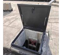 Trappe d'accès au toit avec vérin à gaz pour échappement au grenier et accès au puits dans les allées et les cours