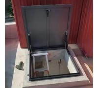 Trappe d'accès au toit en acier galvanisé noir - Couvercle antivol avec poignée, joint d'étanchéité et tiges de support - Couvercle de puits de lumière durable pour grenier/sous-sol (55 x 75