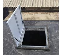 Trappe de toit à cadre en aluminium et couvercle galvanisé, joint d'étanchéité en caoutchouc, poignée à interrupteur, for bâtiments résidentiels/commerciaux(29.5in/75cm)