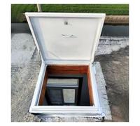 Trappe de Toit verrouillable et résistante aux intempéries avec loquet à moraillon - Grand Couvercle d'accès d'urgence pour usines, hôpitaux, aéroports (33 x 34 po / 83,8 x 86,3 cm)