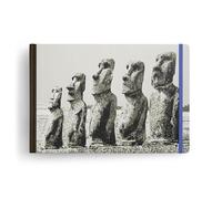 Travel book ile de paques - Daniel Arsham - Louis Vuitton - relié - Beau livre