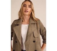 Trench-coat court