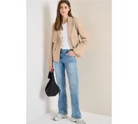 Trench-coat court