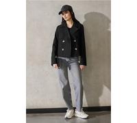 Trench-coat court