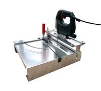 Trenn-Biber Table de scie sauteuse pour des coupes précises réglable jusqu'à 50° en angle Elle est compatible avec toutes les scies sauteuses et peut également être utilisée comme table de fraisage.