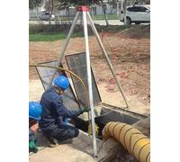 Trépied de sauvetage robuste, kit antichute robuste avec trépied de sauvetage pliable à treuil manuel de 1200 lb et grue Derrick pour la sécurité en espace confiné lors d'opérations dans les