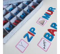 Trésor de maman Lettres Mobiles Capitales Montessori | 130 Lettres Capitales avec Coffret de Rangement Compartimenté en Feutrine pour un Rangement Optimisé