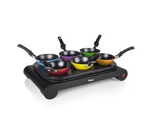 Tristar Set wok pour 6 personnes avec poêles colorées - Grill électrique multifonction avec moules à pancakes, revêtement antiadhésif, idéal pour repas en famille et réunions conviviales