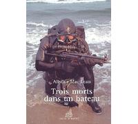 Trois morts dans un bateau
