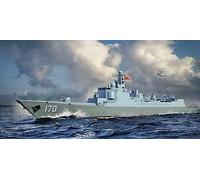 Trumpeter Destroyer Type 052C de la Marine PLA 1/700