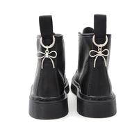 TUCEWP Lot de 2 breloques en forme de chaussure avec nœud pour femmes et filles Y2K Punk Martin - Porte-clés rétro gothique en argent avec anneau à ressort - Breloques tendance pour sac à main