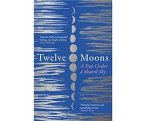 Twelve Moons by Caro Giles Paperback Book Caro Giles (Auteur)