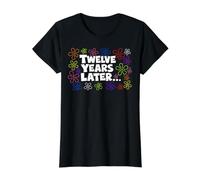 Twelve Years Later Funny Meme 12 Year Old 12th Birthday T-Shirt Graphique avec Valeur
