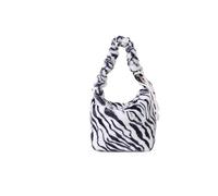 TXLEAPEY Sac fourre-tout en peluche souple for femme avec cordon de serrage et imprimé léopard, sac courses simple, grande capacité, élégant, transport, à poignée supérieure(White zebra print)