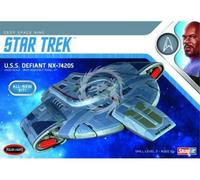 U.S.S. Defiant NX-74205 Polar Lights POL 952 Star Trek 1/1000