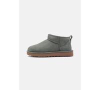 UGG - W Classic Ultra Mini Deep Shade - 6 - Chaussures
