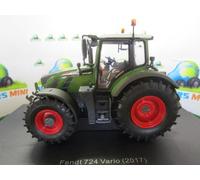 Universal Hobbies Fendt 724 Vario