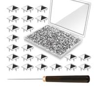 Ujjdwiurgh Studs Carrés en Métal à Quatre Mâchoires pour L'Artisanat, 1300PCS Clous en Pyramide Argentés de 10 mm pour Vêtements, Clous à Pointe pour la Fabrication de Cuir.