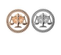 UKCOCO Lot de 2 Épinglettes Avocat en Métal Doré et Argenté - Broches Balance Justice pour Costume Homme et Femme - Accessoires Formels pour Étudiants en Droit Juges et Avocats