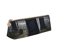 ULKMFFCF Graveyard Tombstone Trousse à crayons triangulaire imprimée - Jolie pochette en cuir avec fermeture éclair pour l'école, le bureau, les voyages et le maquillage, blanc, Taille unique