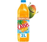 Un après-midi ensoleillé en terrasse, une bouteille OASIS Tropical 2L pour partager un moment fruité et rafraîchissant - Lot de 4