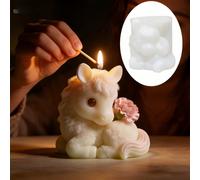 Un beau moule en silicone pour fabriquer des ornements et des bougies, avec un design de poney œillet. Ce moule en silicone DIY peut être utilisé pour créer des artisanats en résine, plâtre, argile, b