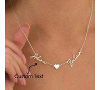 Un collier en acier inoxydable personnalisé avec deux prénoms anglais et un cœur, amour éternel, collier de couple romantique, en acier inoxydable. Cadeau parfait pour un anniversaire ou les fêtes, à