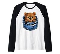 Un Joli Wombat jetant Un Coup d'œil dans Une Poche en Jean Manche Raglan