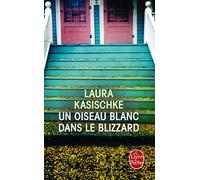Un oiseau blanc dans le blizzard