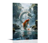 Un poisson koi surge contre le courant à travers une cascade, écailles étincelantes, avec une ombre de dragon cachée dans la brume Décoration murale contemporaine 20 x 30 cm