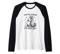 Un raton laveur embrasse Possum, tu es bizarre, je te garderai, amitié Manche Raglan