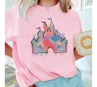 Un t-shirt décontracté à col rond imprimé, à manches courtes, pour les filles et les jeunes enfants en été - un t-shirt avec un style d'illustration de château de rêve coloré qui inspire l'imagination